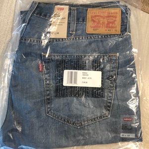 Men’s Levi 527 Slim Bootcut, Size 40x32